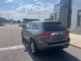 Used 2011 Jeep Grand Cherokee Limited image 3