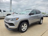 Certified 2022 Jeep Compass Latitude w/ Sun and Sound Group image 3
