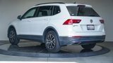 Used 2021 Volkswagen Tiguan SE w/ Panoramic Sunroof Package image 2