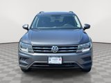 Used 2020 Volkswagen Tiguan SE image 2