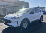 Used 2022 Ford Escape SE image 2