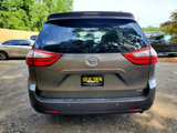 Used 2017 Toyota Sienna XLE image 6