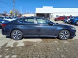 Used 2022 Nissan Altima 2.5 SV image 2