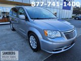 Used 2016 Chrysler Town & Country Touring image 3
