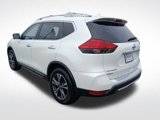 Used 2017 Nissan Rogue SL w/ SL Premium Package image 5