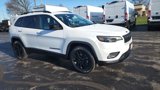 Used 2023 Jeep Cherokee Altitude Lux image 2