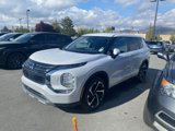 Used 2024 Mitsubishi Outlander AWD image 3