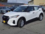 New 2025 Nissan Kicks Play S image 2