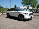 Used 2020 Lincoln Aviator Reserve w/ Equipment Group 202A image 3