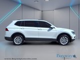 Used 2018 Volkswagen Tiguan SE image 3