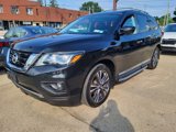 Used 2018 Nissan Pathfinder Platinum image 3