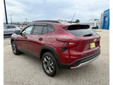 Used 2025 Chevrolet Trax LT w/ Sunroof Package image 2