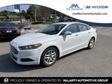 Used 2015 Ford Fusion SE image 2