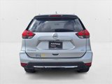 Used 2017 Nissan Rogue SV image 3