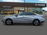 New 2025 Hyundai Elantra SEL image 3