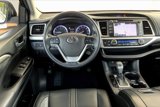 Used 2018 Toyota Highlander SE image 5