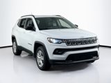Used 2022 Jeep Compass Latitude image 3