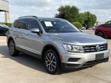 Used 2020 Volkswagen Tiguan SE w/ Panoramic Sunroof Package image 2