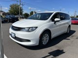 Used 2017 Chrysler Pacifica LX image 4