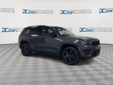 Used 2023 Jeep Grand Cherokee Altitude image 2