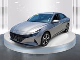 Used 2023 Hyundai Elantra SEL w/ Convenience Package image 3