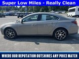 Used 2017 Buick Regal Sport Touring image 3