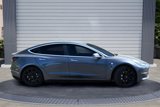 Used 2018 Tesla Model 3 Long Range image 3