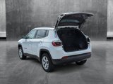 New 2025 Jeep Compass Latitude image 2