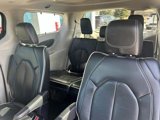 Certified 2023 Chrysler Pacifica Limited image 5