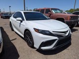 Used 2022 Toyota Camry SE image 3