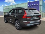 Used 2022 Volvo XC60 B5 Momentum image 5