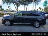 Used 2018 Chrysler Pacifica Touring-L image 5
