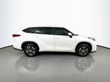 Used 2023 Toyota Highlander XLE image 4