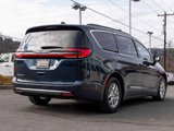 Used 2022 Chrysler Pacifica Touring-L image 6