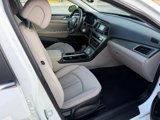 Used 2015 Hyundai Sonata SE w/ Option Group 09 image 6