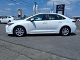 Used 2022 Toyota Corolla LE image 2