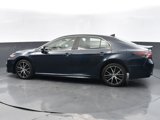 Used 2021 Toyota Camry SE image 2
