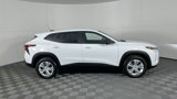 Used 2025 Chevrolet Trax LS image 2