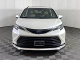 Used 2021 Toyota Sienna XLE image 2