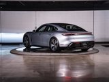 Used 2024 Porsche Taycan image 4