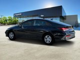 New 2025 Hyundai Elantra SE image 4