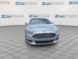 Used 2016 Ford Fusion SE w/ Equipment Group 202A image 3