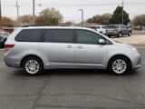 Used 2017 Toyota Sienna XLE image 5