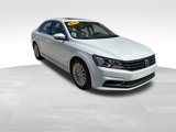 Used 2017 Volkswagen Passat 1.8T SE image 3
