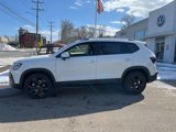 New 2025 Volkswagen Taos SEL image 3