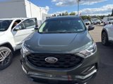 Used 2022 Ford Edge SE w/ Black Appearance Package image 3