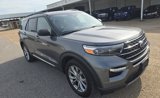 Used 2022 Ford Explorer XLT w/ Equipment Group 202A image 3