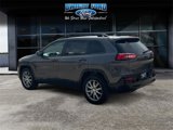 Used 2018 Jeep Cherokee Latitude image 3