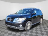 Used 2016 Nissan Pathfinder SV image 2