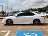Used 2020 Toyota Camry SE image 4